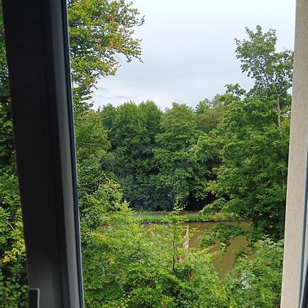 Chambre Privee Dans Une Maison Familiale Charmes  Zewnętrze zdjęcie