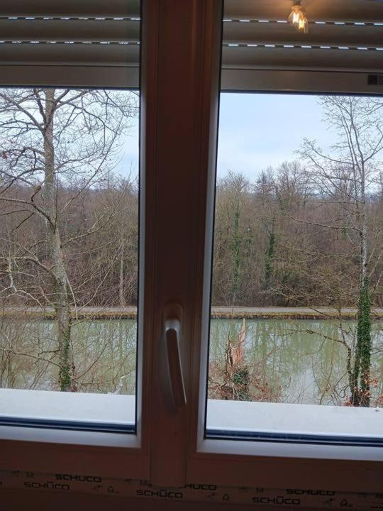 Chambre Privee Dans Une Maison Familiale Charmes  Zewnętrze zdjęcie